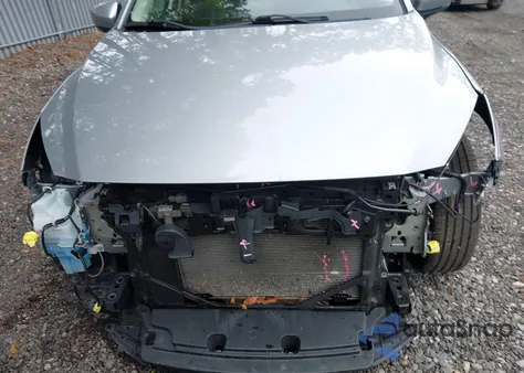 2019 Toyota Yaris Xle из США, поврежденный, VIN 3MYDLBYV3KY525777